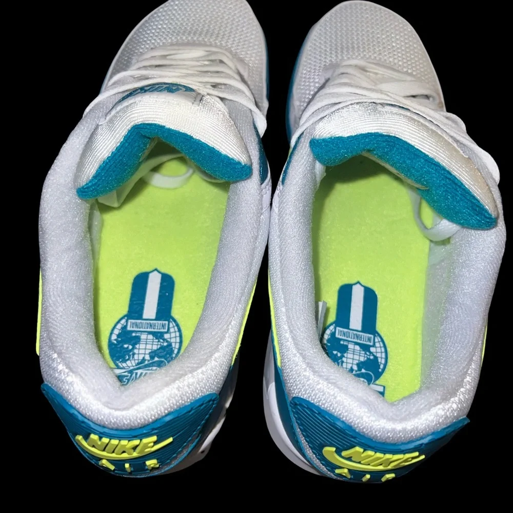 2021
Air Max 90 'Spruce Lime' - Picture 5 of 5